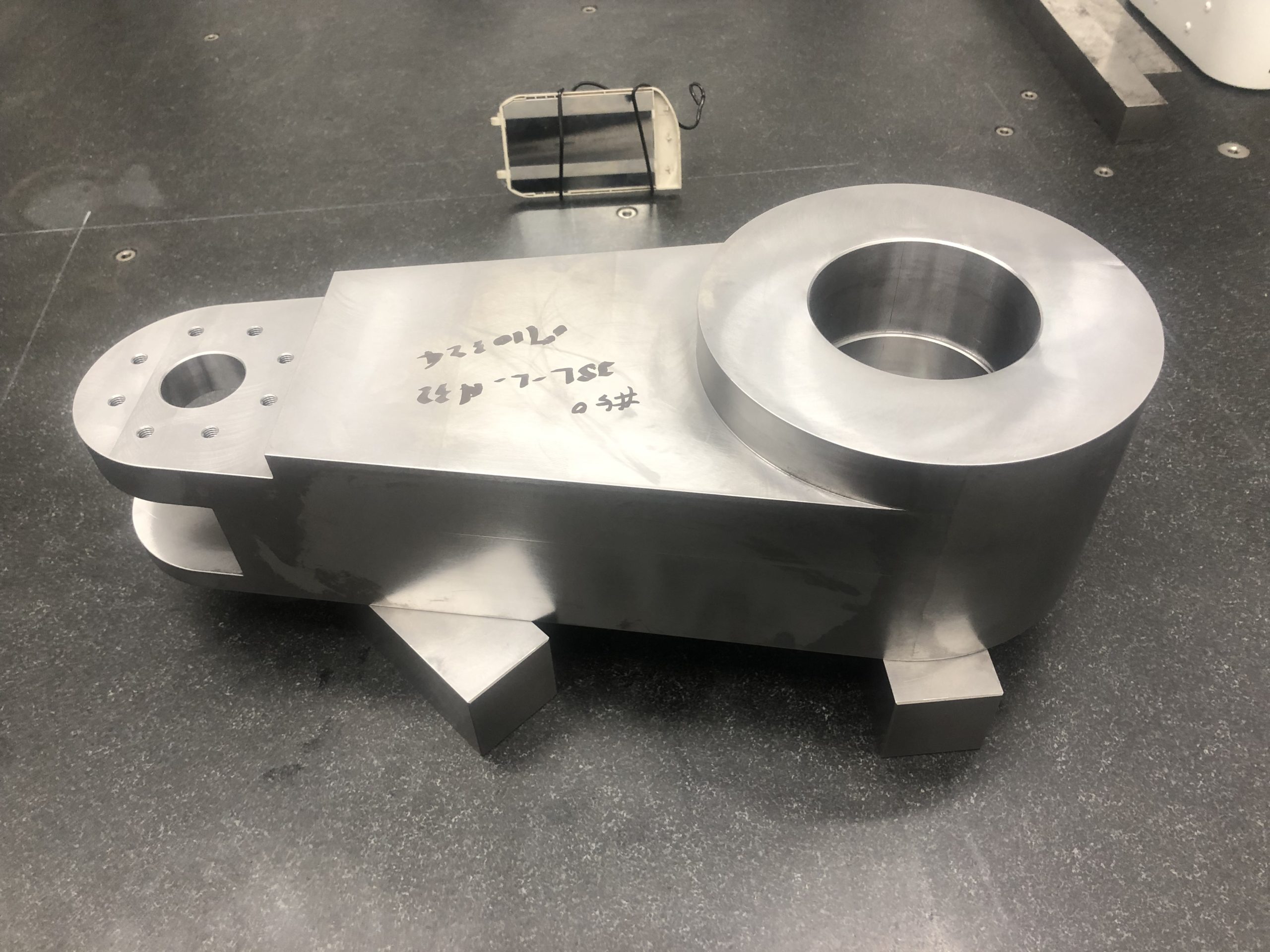 鉄道車両向け機械加工の瞬間