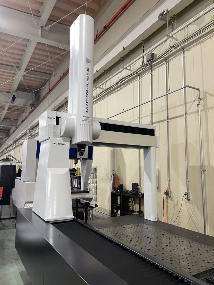 Mitutoyo CRYSTA-APEX S（２）機械加工のテクニア郡上工場3次元測定器 機械加工のTEKNIA郡上工場