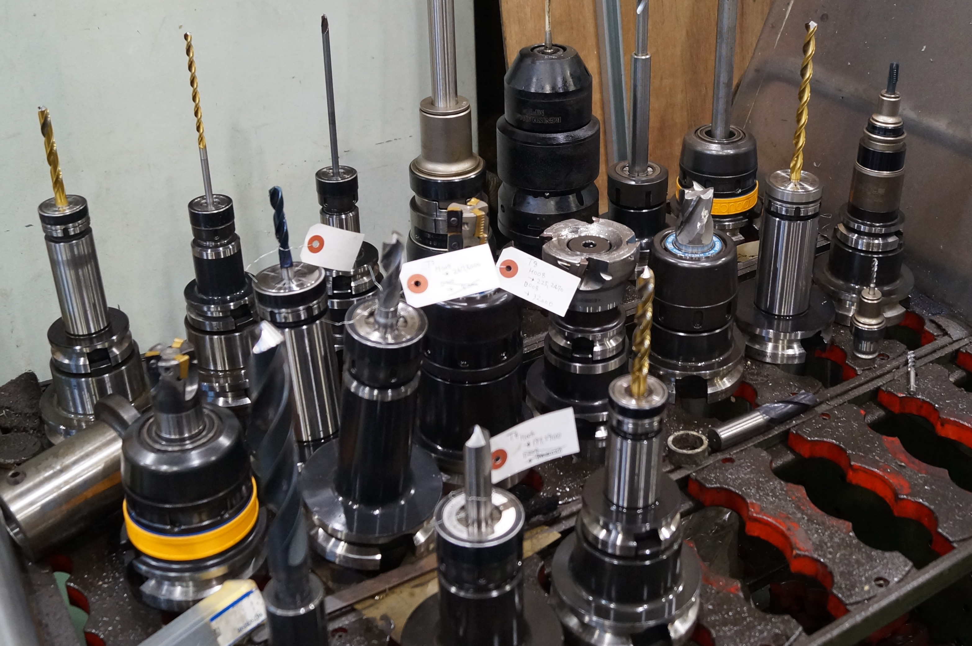 フライス 機械加工のTEKNIA名古屋工場